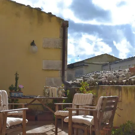 Bed & Breakfast Risveglio Ibleo 4*
